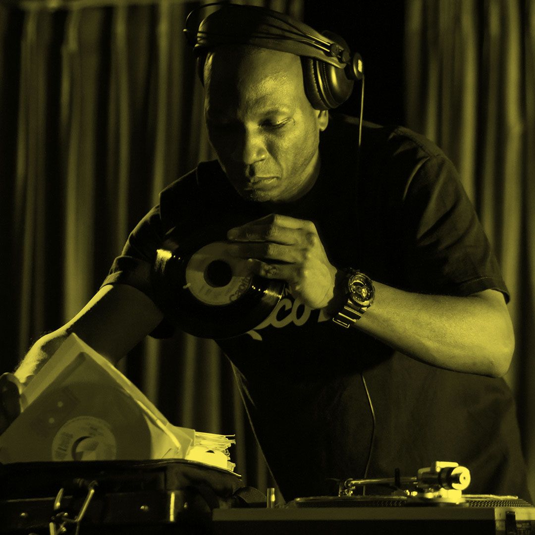 DJ